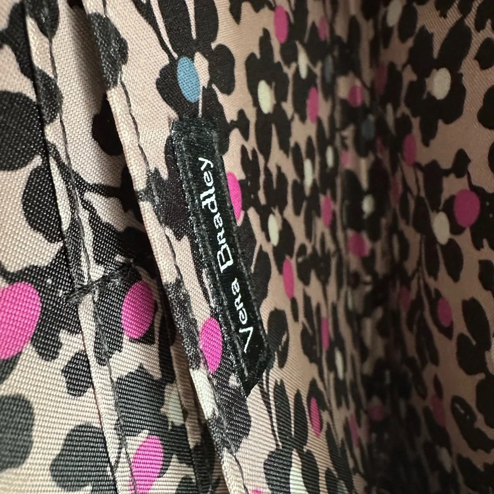 Vera Bradley quilted wallet - Picture 5 of 6